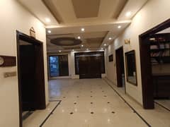 1 Kanal Brand new type Ground floor For Rent
