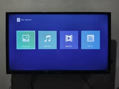 Hisense 32 inch LCD 10/10 condition