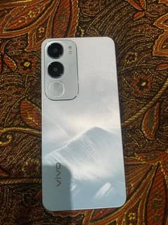 vivo y19s    (4/128 gb)     8 months warranty remaining