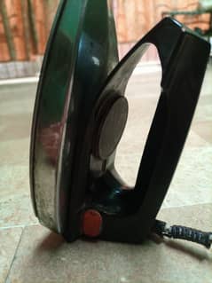 Used Heavy Dry Iron – Excellent Working Condition