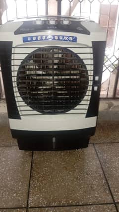 Large cooler urgent Sale