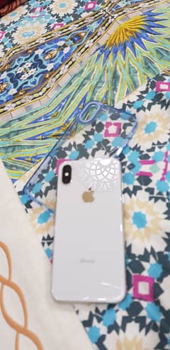 iphone X/64/GB OFFICAL AppRoVeD  No JV No Patch . .