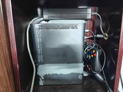 Xbox 360 Console with 2 Wired controllers and downloaded games