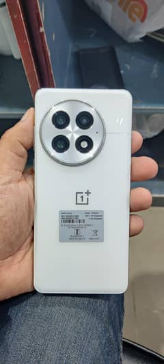 ONEPLUS 13 16GB 512GB / premium condition
