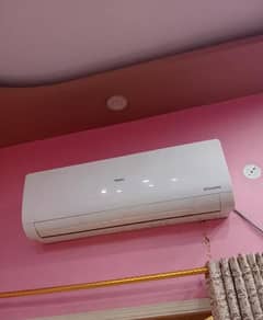 Haier 1.5 ton DC inverter like new