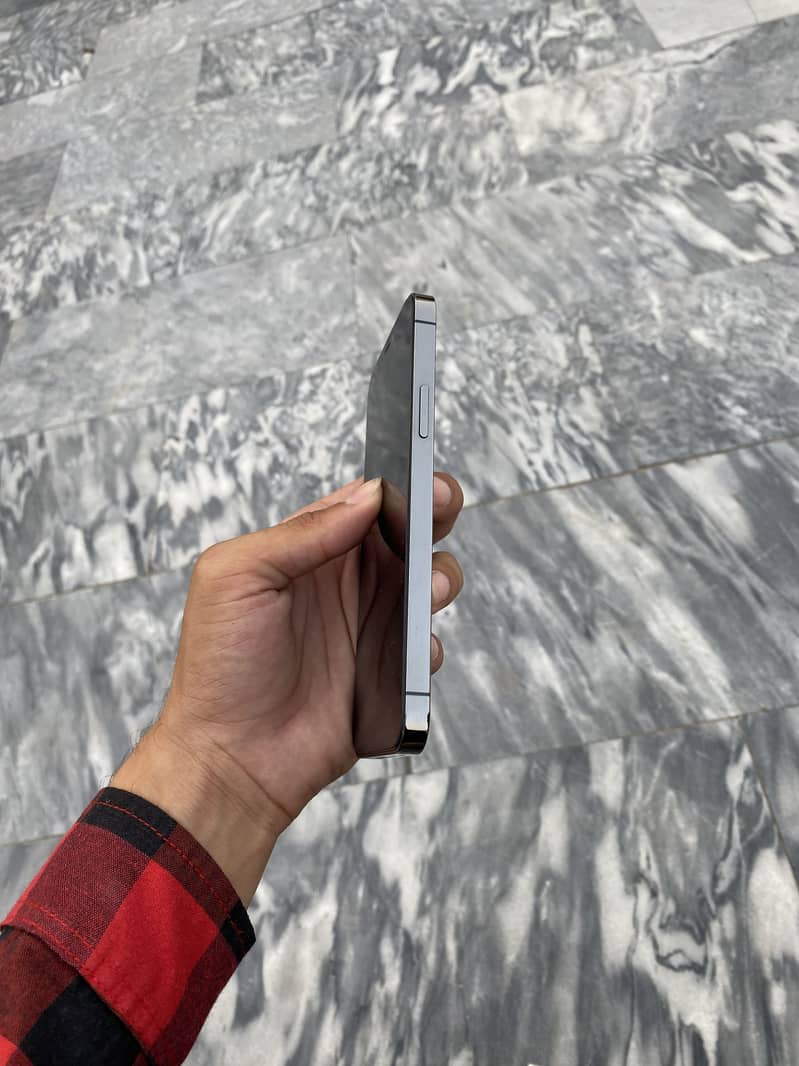 Exchange With Up model iPhone 12Pro non Pta Sim Glitch 0