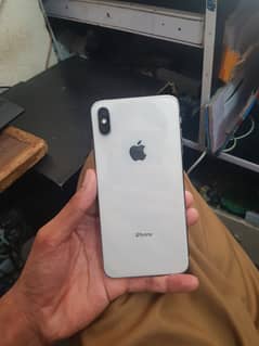 Iphone XS Max Factory unlock White  Exchange possible