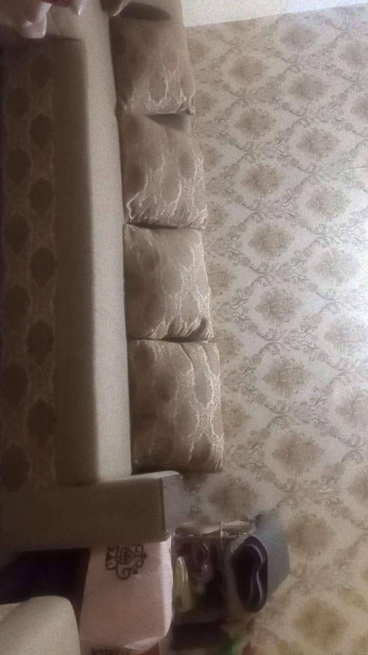 L shape sofa with comfy and a sofa cumbed 0