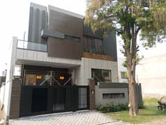 Laxurious 10 Marla Brand New House in Block M WAPDA City Faisalabad