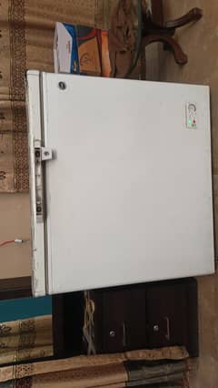 Deep freezer 
