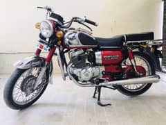 Honda CD 185 Restored To CD 200 Road Master on genuine parts.