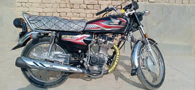 Honda 125 for sale good condition All ok All Panjab number