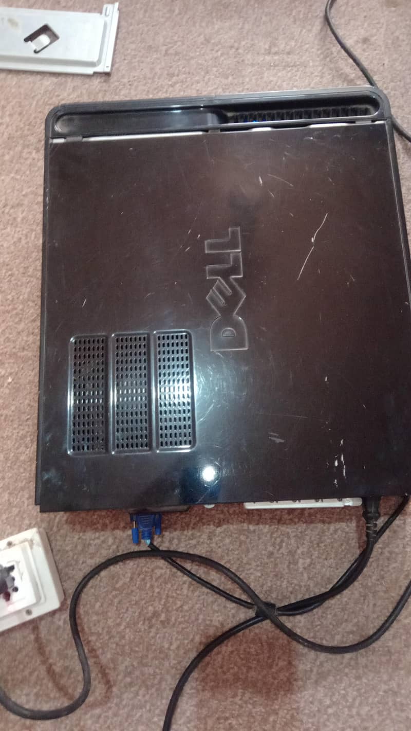Desktop Computer with Monitor,CPU( core2Duo 6GB RAM) ,Keyboard 2