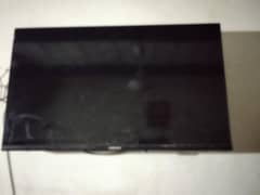 v good condition use only 3month lCD32 inch