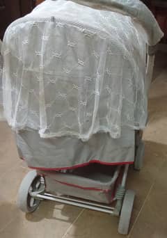 Baby stroller 10/10 condition