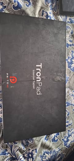 trooped Internet tablet