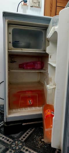 single door fridge