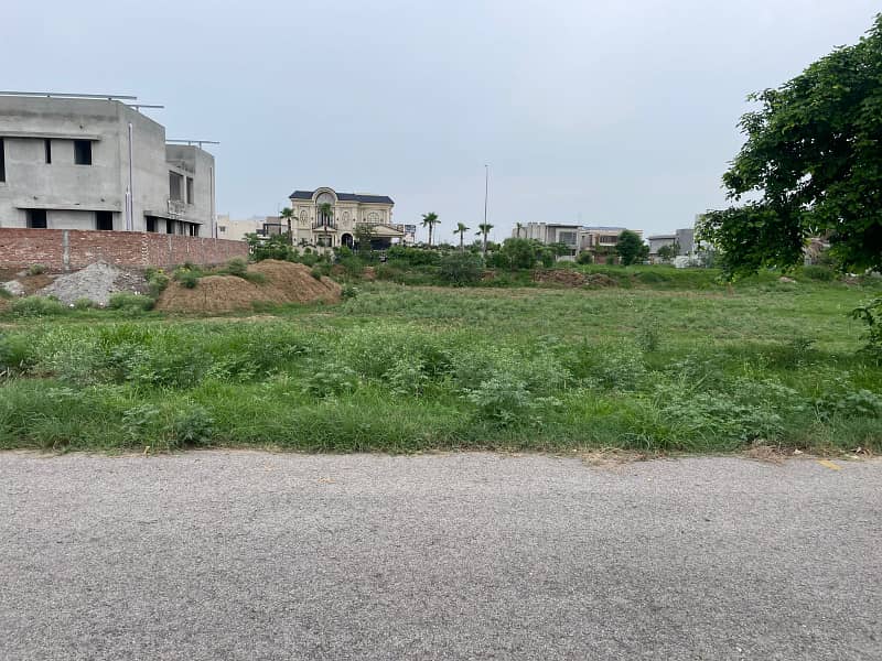 Kanal PLot Phase 8 Block V PLOt NO-628 No Dp Poll 0