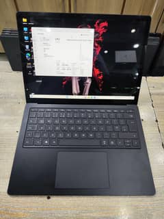 Microsoft Surface Book 3  13.3 inch core i5 10th 8gb/256gb Touchscreen
