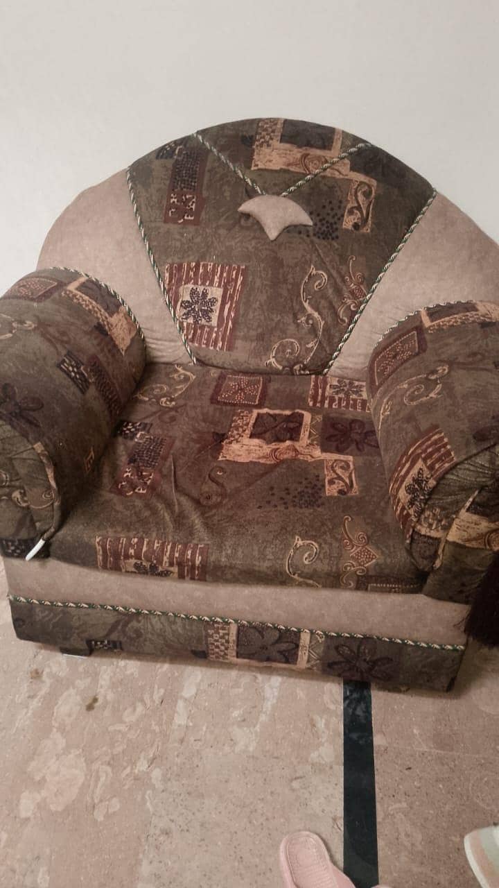 2 same size 1 seater  sofa in same size 0