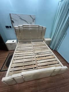 Bed with side table only