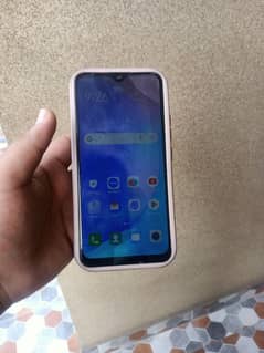 Vivo y17 ladies hand use mobile best opportunity read description