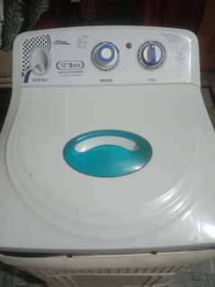 Asia single washing machine and dryer