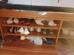 Dewan with shoe rack