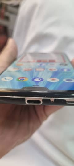 Sharp Aquos R3