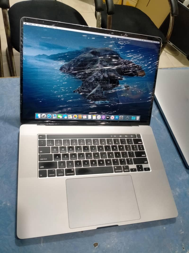 Mazy Krooo Apple MacBook Pro 2019 16"  Intel core i9  32GB Ram DDR4 0