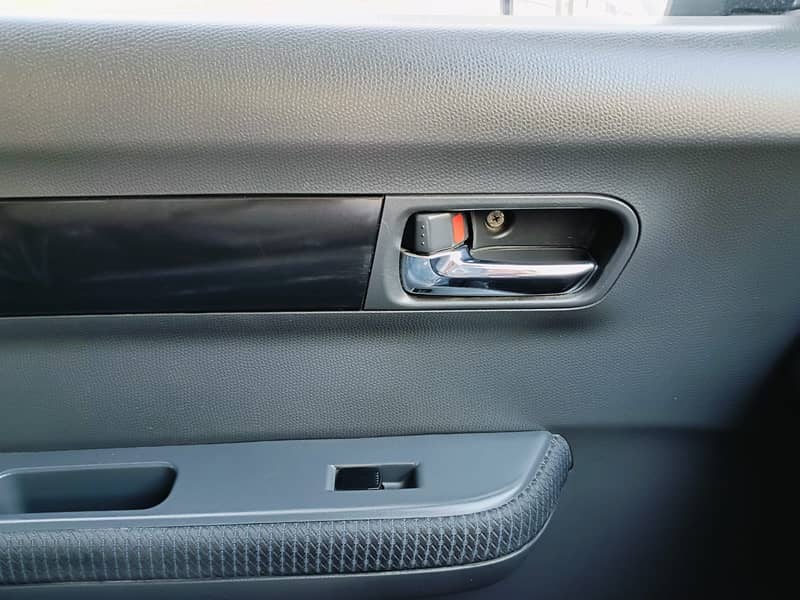 Suzuki Swift Model 2014 Automatic. [Navigation] 9