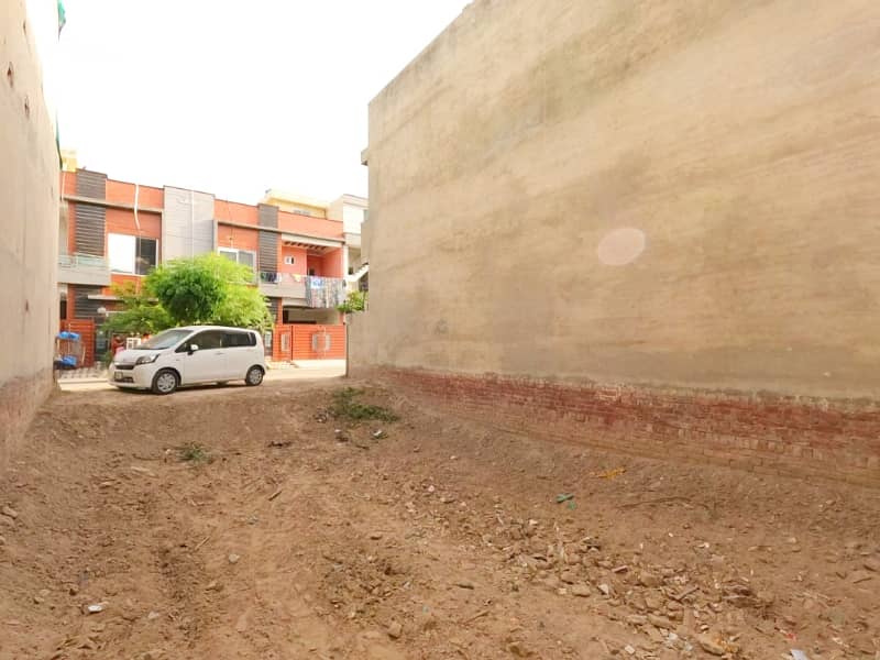 Plot # 211_LDA Approved: 5 Marla Plot at Jade Block with LESCO and Sui GAS Facility in Block. 5