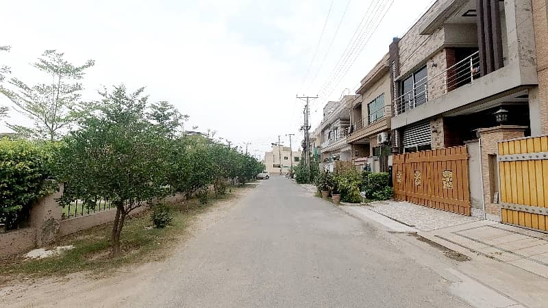 Plot # 211_LDA Approved: 5 Marla Plot at Jade Block with LESCO and Sui GAS Facility in Block. 11