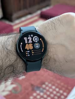 Samsung Galaxy watch 4 44mm Just Like brand new