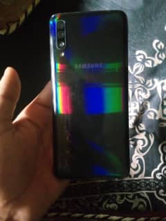 Samsung galaxy A70 in good condition