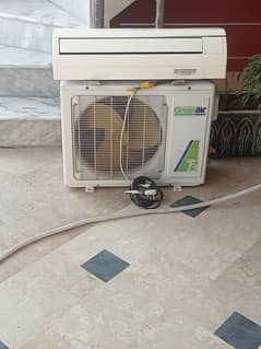 Green Air 1 ton non inverter Ac
