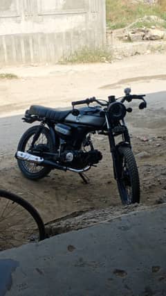 Customized CD 70 Into cafe Racer