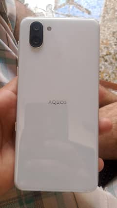 i wana sale Aqous r 3 non pta just phone