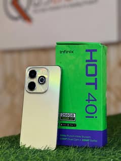 Infinix Hot 40i / 8gb Ram / 256gb Storage / Box & Charger