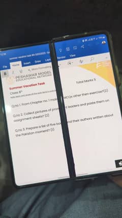 Samsung z fold 4 inner screen has a line
