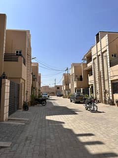4 BED DRAWING & DINING, One Unit Bungalow For Sale