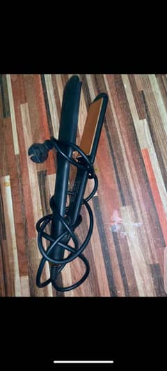 Hot hair straightener  (Remiengton)