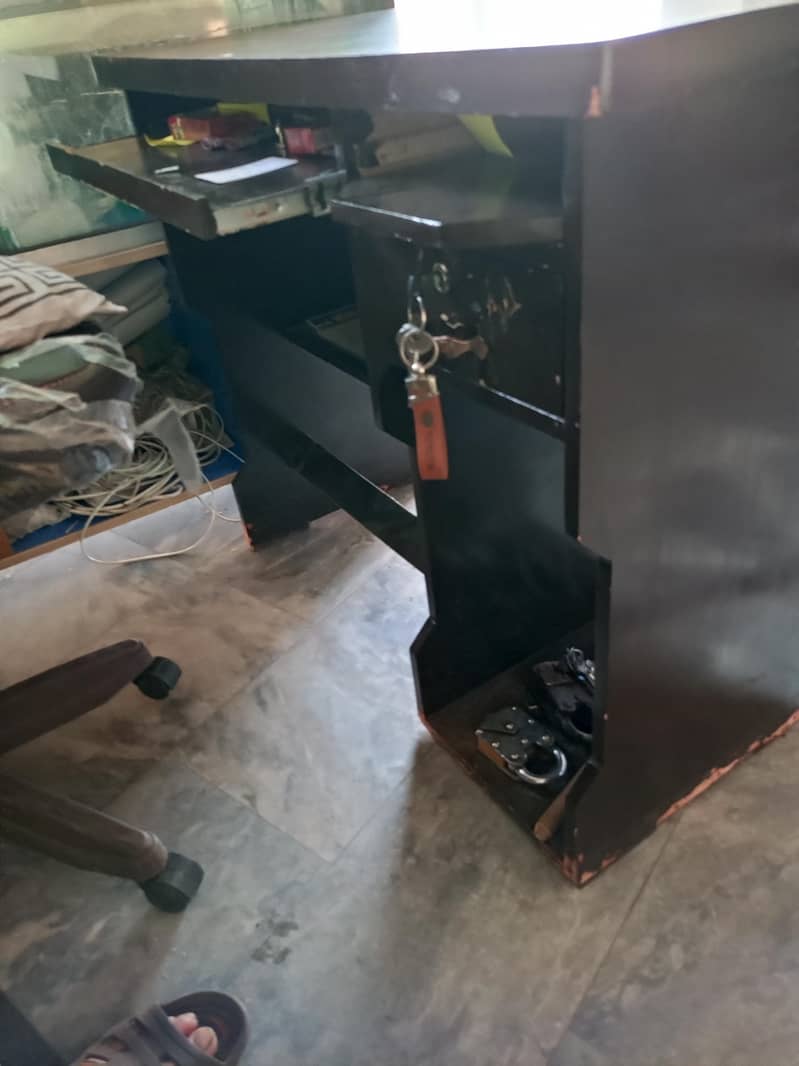 Computer Table 2