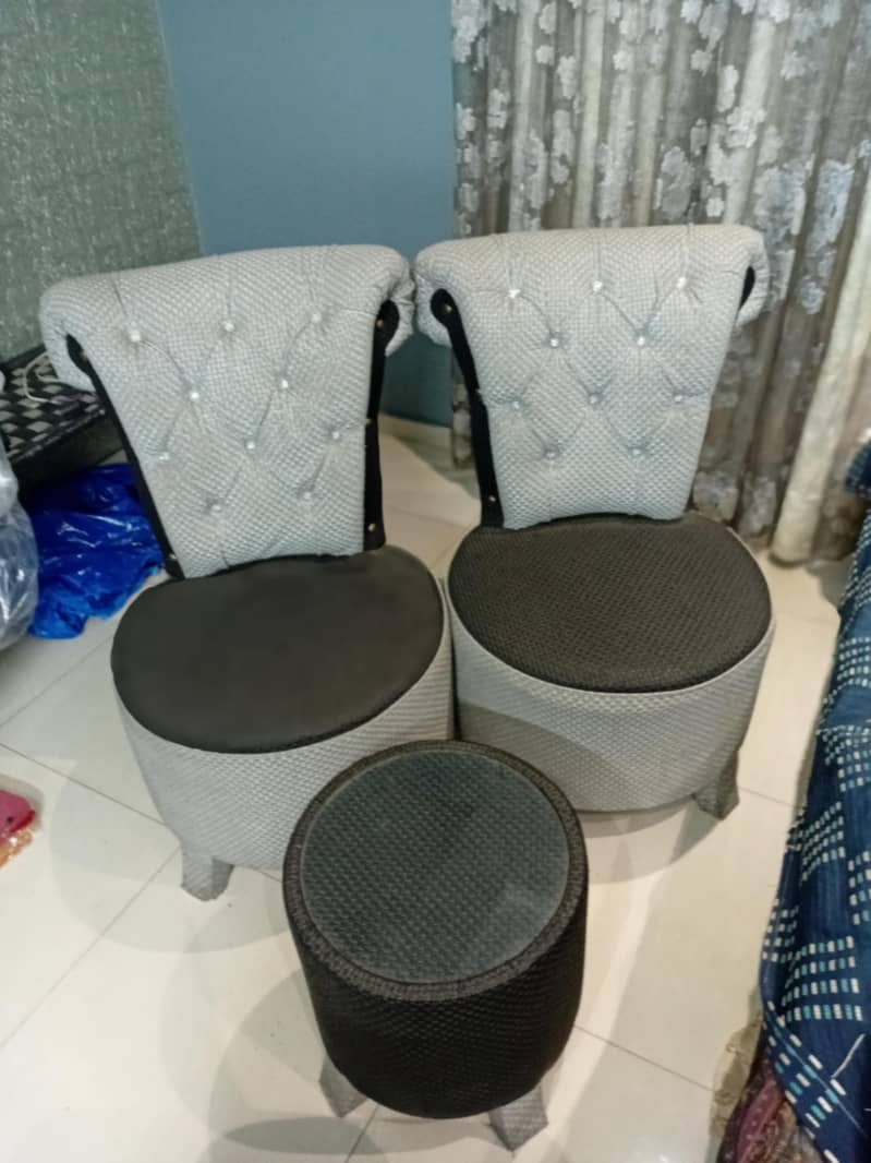 2 sofa with table condition  08c ma dak la 0