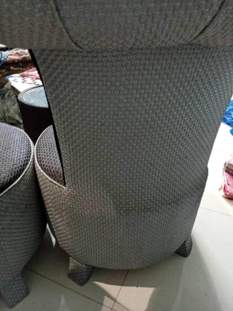 2 sofa with table condition  08c ma dak la 6
