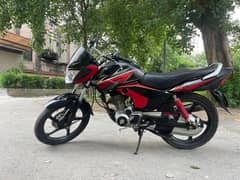 Honda CB 125F