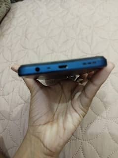 Oppo A17 blue colour