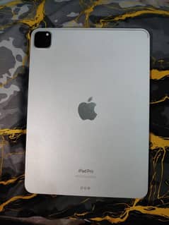 11 inch Ipad pro M2 chip