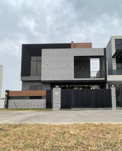 10 Marla Brand New Fully Luxury House For Sale