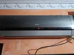 gree invertor AC 1.5 tons active condition no any repaired